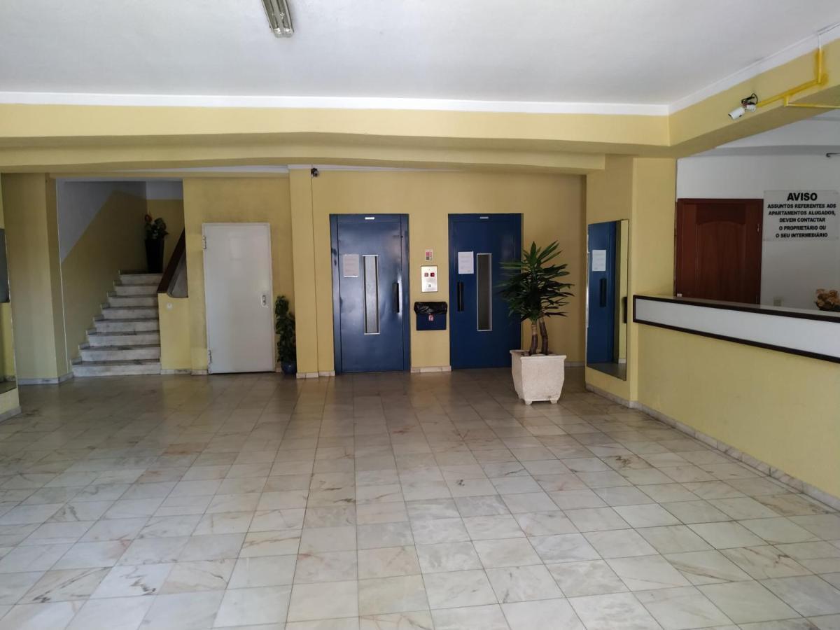5J Sao Gabriel - Casas & Papeis Apartment Armacao de Pera Luaran gambar